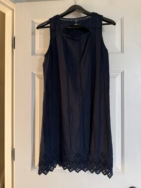 LOFT Navy Eyelet Dress XS Sleeveless Scalloped Hem Cotton Shift Dress